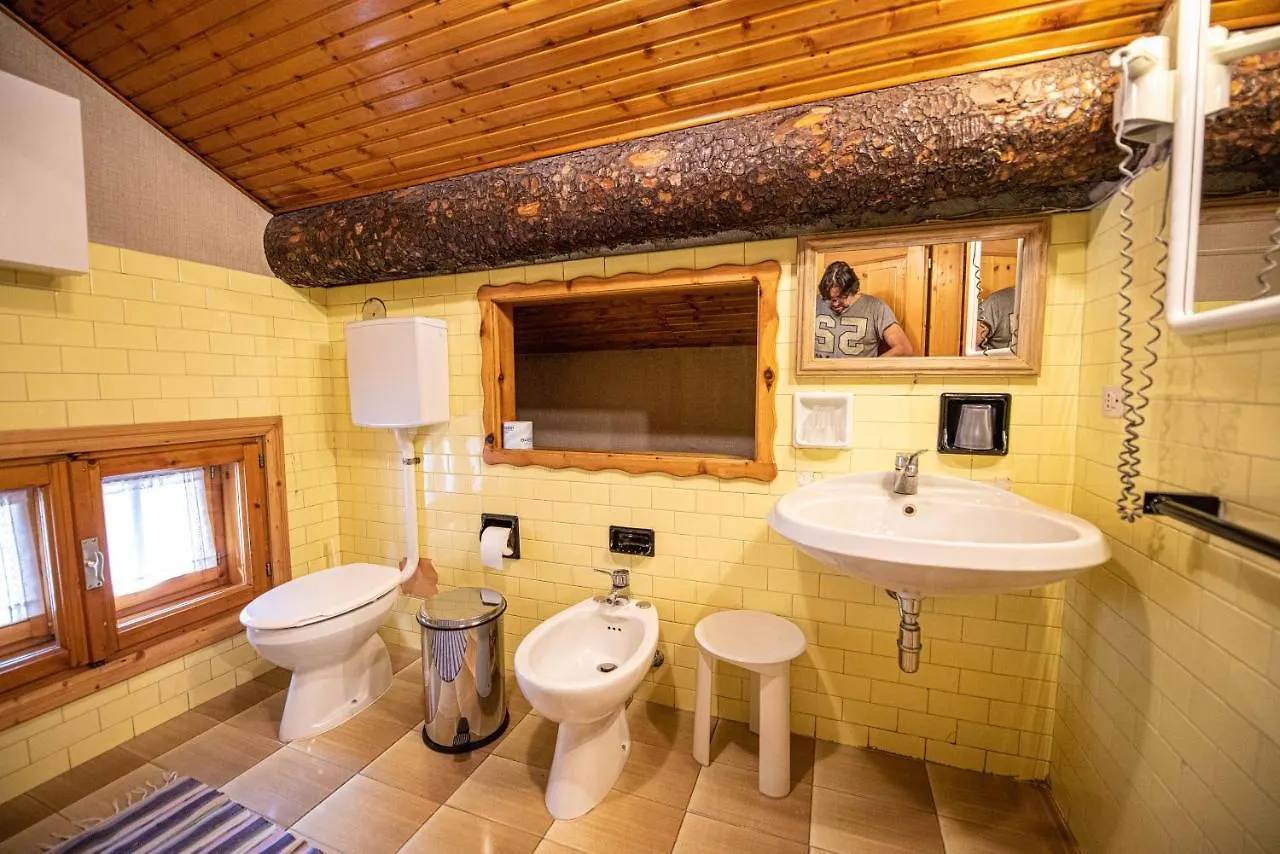 Dany Home Saroch Livigno 0*,  Italy